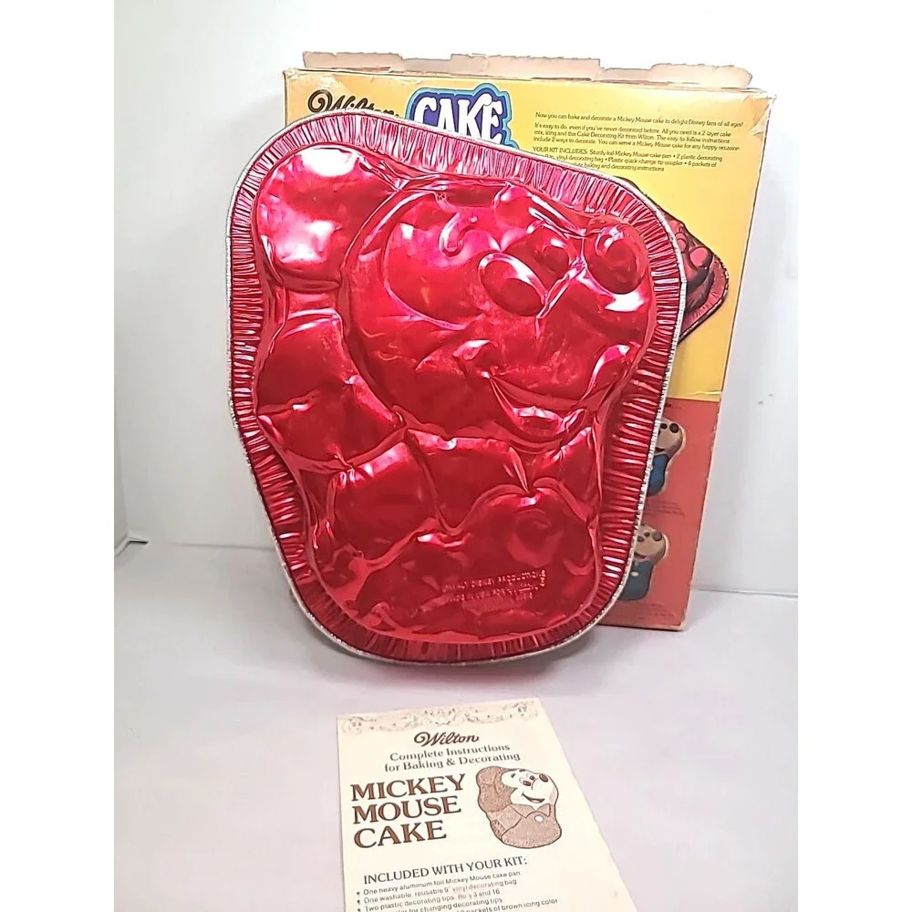 Walt Disney's Mickey Mouse Wilton Cake Decorating Kit Cake Pan Only
